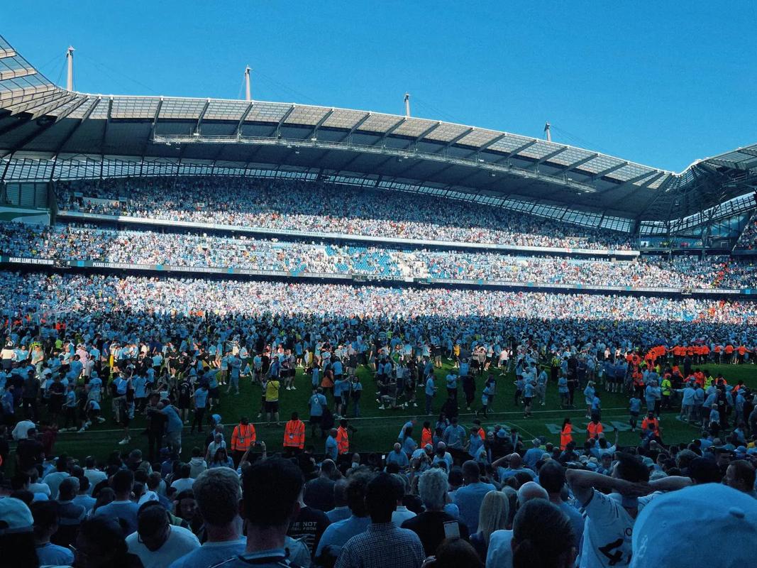 斯洛特：这点球在英超可能不会判；萨拉赫？今晚属于在场球员（斯洛特：这粒点球英超未必会判；萨拉赫？今夜属于出战的球员）