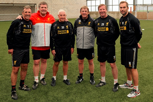 篮球NBA裁判再陷争议，两队抗议判罚