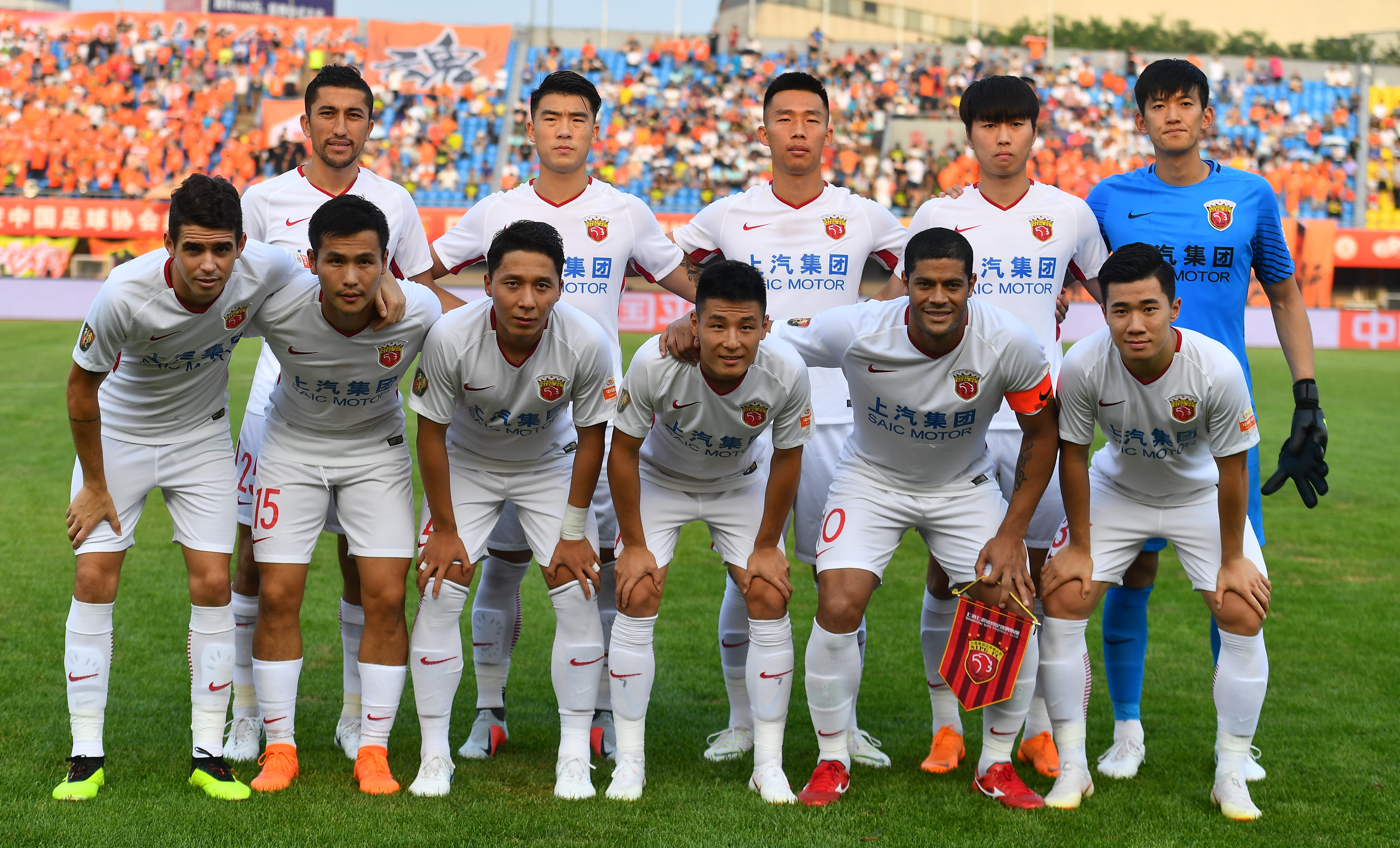 意甲：米兰2-1战胜罗马（意甲：米兰2-1力克罗马）