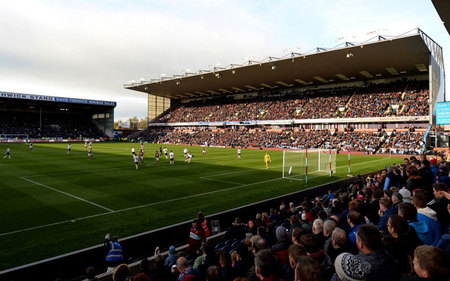 输球就下课！战曼城阿隆索已无退路 将帅不和伤兵满营拿啥去踢（败则下课！阿隆索对阵曼城退无可退 将帅不睦、伤病成堆拿什么应战）