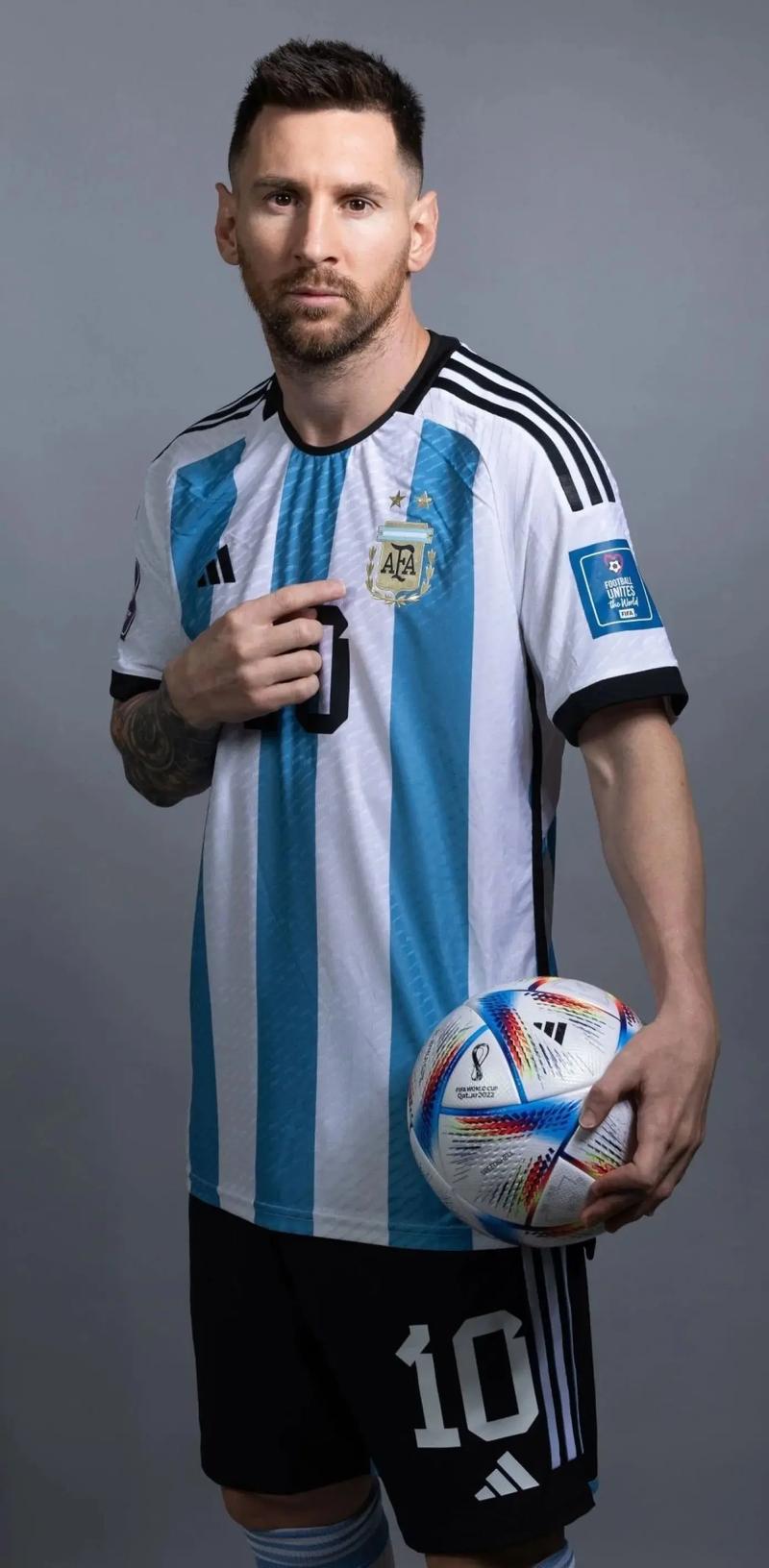 罗马诺：国米冬窗和夏窗的引援重点将是后卫和门将（罗马诺：国米冬夏转会窗口将主攻后卫与门将）