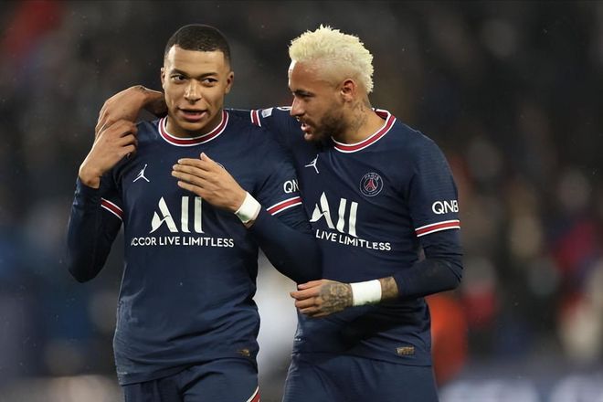 中超比赛亮点：上海海港2-1取胜山东泰山,（中超战报：上海海港2-1击败山东泰山）