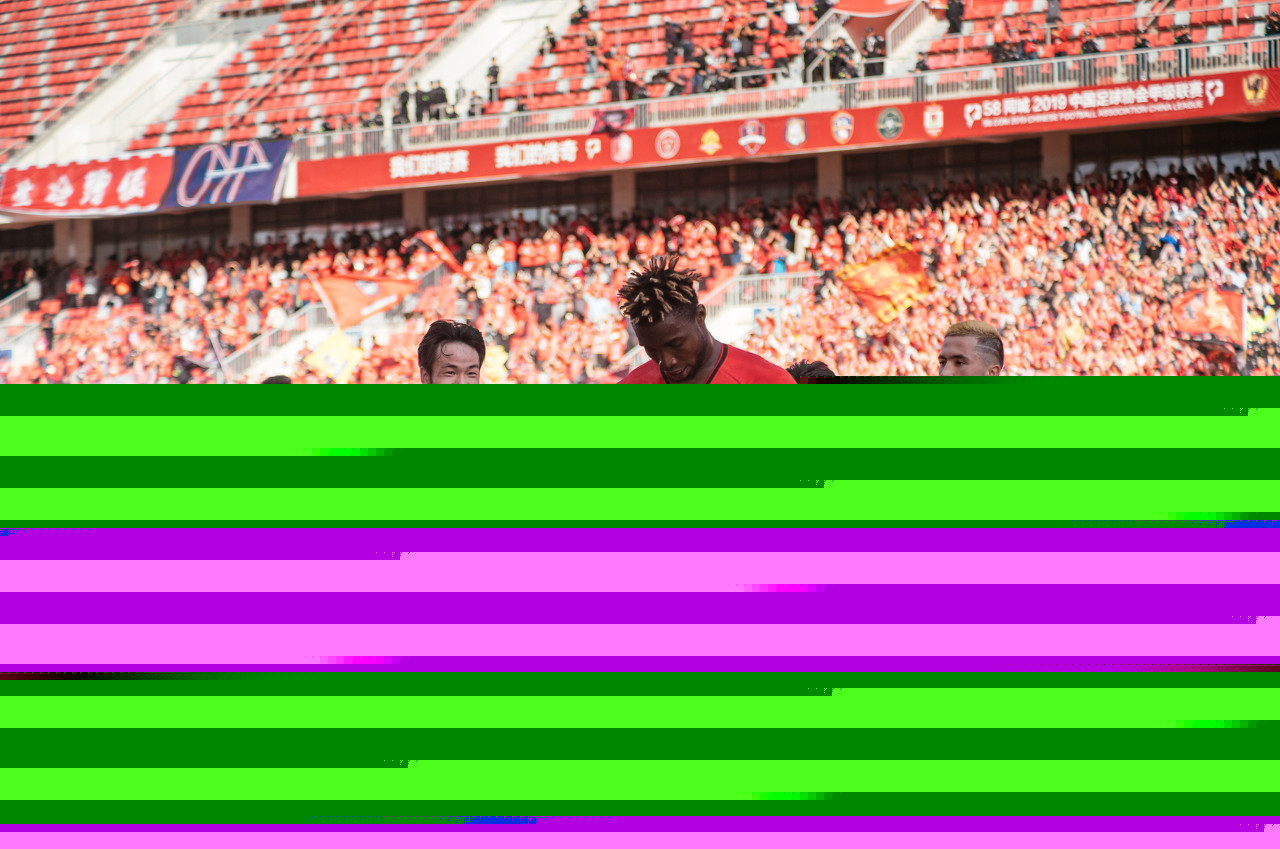 中超黑马酝酿重磅引援，锁定本土强力铁腰，海港同意放人，三赢之举（中超黑马酝酿大手笔引援，锁定本土硬核后腰，海港同意放行，三方共赢）