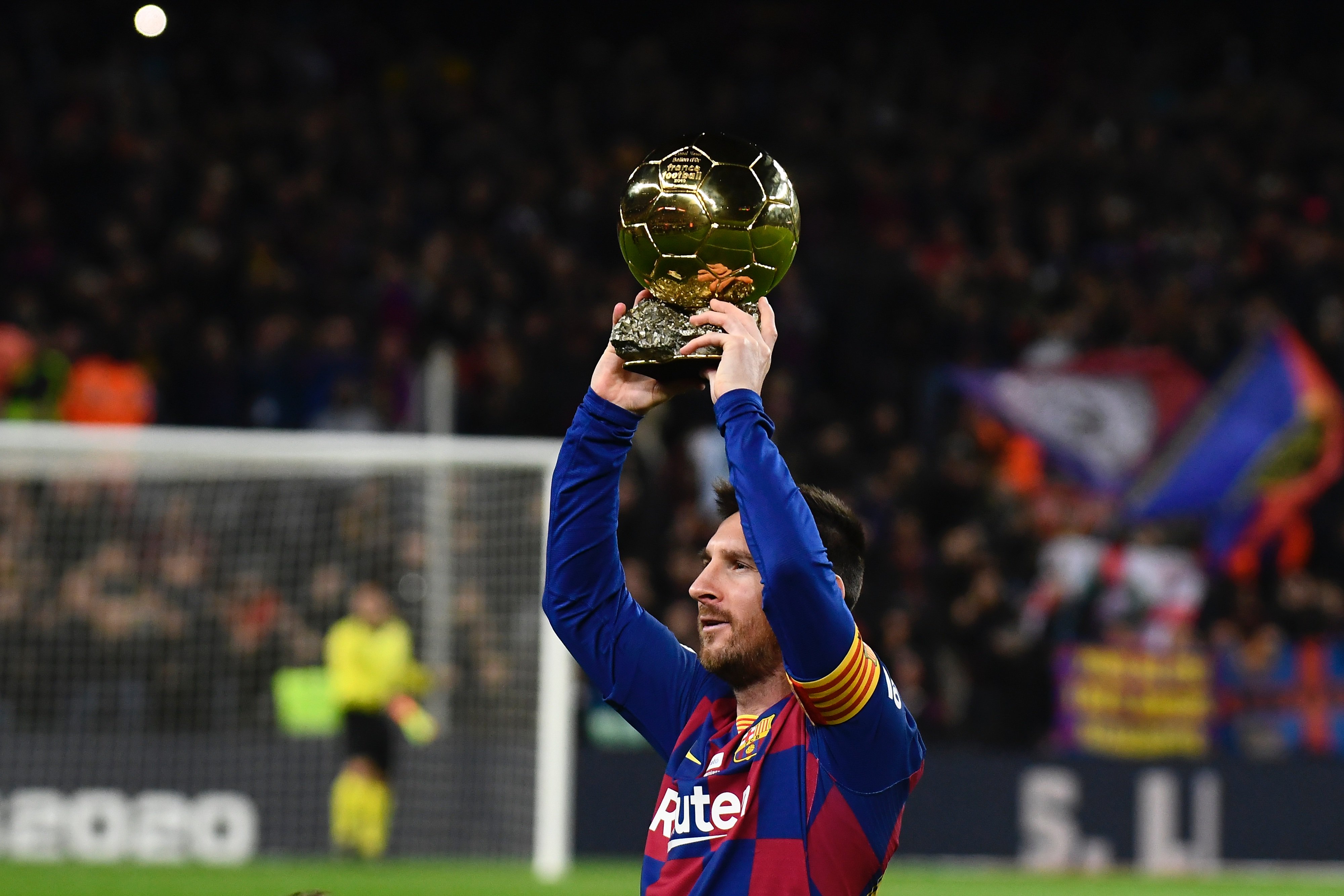 大连可为官方：德比沙场争高下，为城而战共荣光（大连可为官方：德比鏖战论高下，守护此城共荣光）