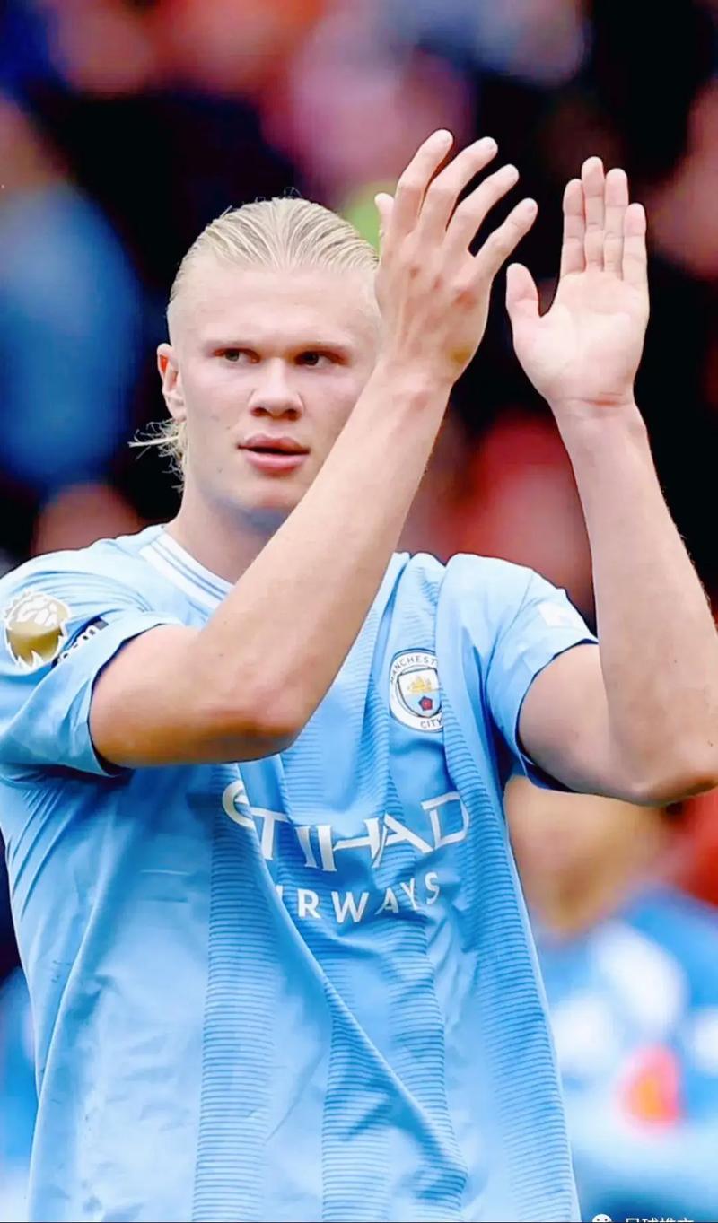 “高价争议”中的2026年世界杯门票，开售首日申购量突破500万（2026世界杯门票陷入高价争议，开售首日申购量超500万）