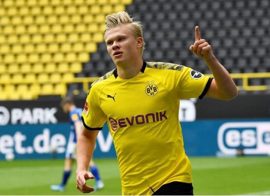 莱万：很开心能回到诺坎普踢球，能在这里进球我感到无比自豪（莱万：重返诺坎普让我无比开心，在这里破门我倍感自豪）