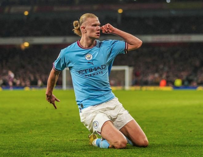 穆勒：下赛季我还会在温哥华白浪，我对这里非常满意（穆勒确认留队：下赛季继续效力温哥华白浪，我在这里很满意）