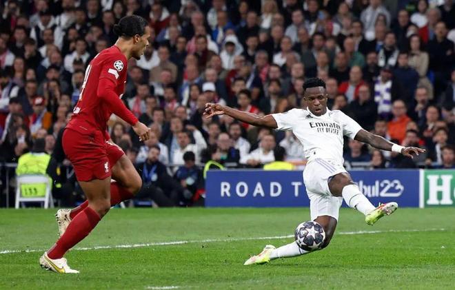 海外法国球员欧冠之夜：谢尔基、卡卢卢和扎格表现出色（欧冠之夜，效力海外的法国球员闪耀：谢尔基、卡卢卢与扎格表现抢眼）