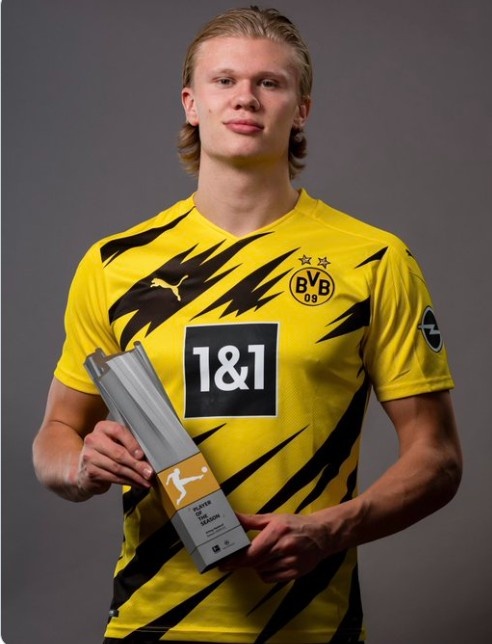 斯基拉：本菲卡正在关注科斯蒂奇，穆里尼奥对他十分赏识（斯基拉：本菲卡有意科斯蒂奇，穆里尼奥对其青睐有加）