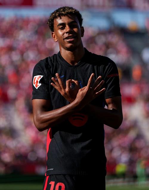 早报：年轻的老炮儿（早报：少年老江湖）